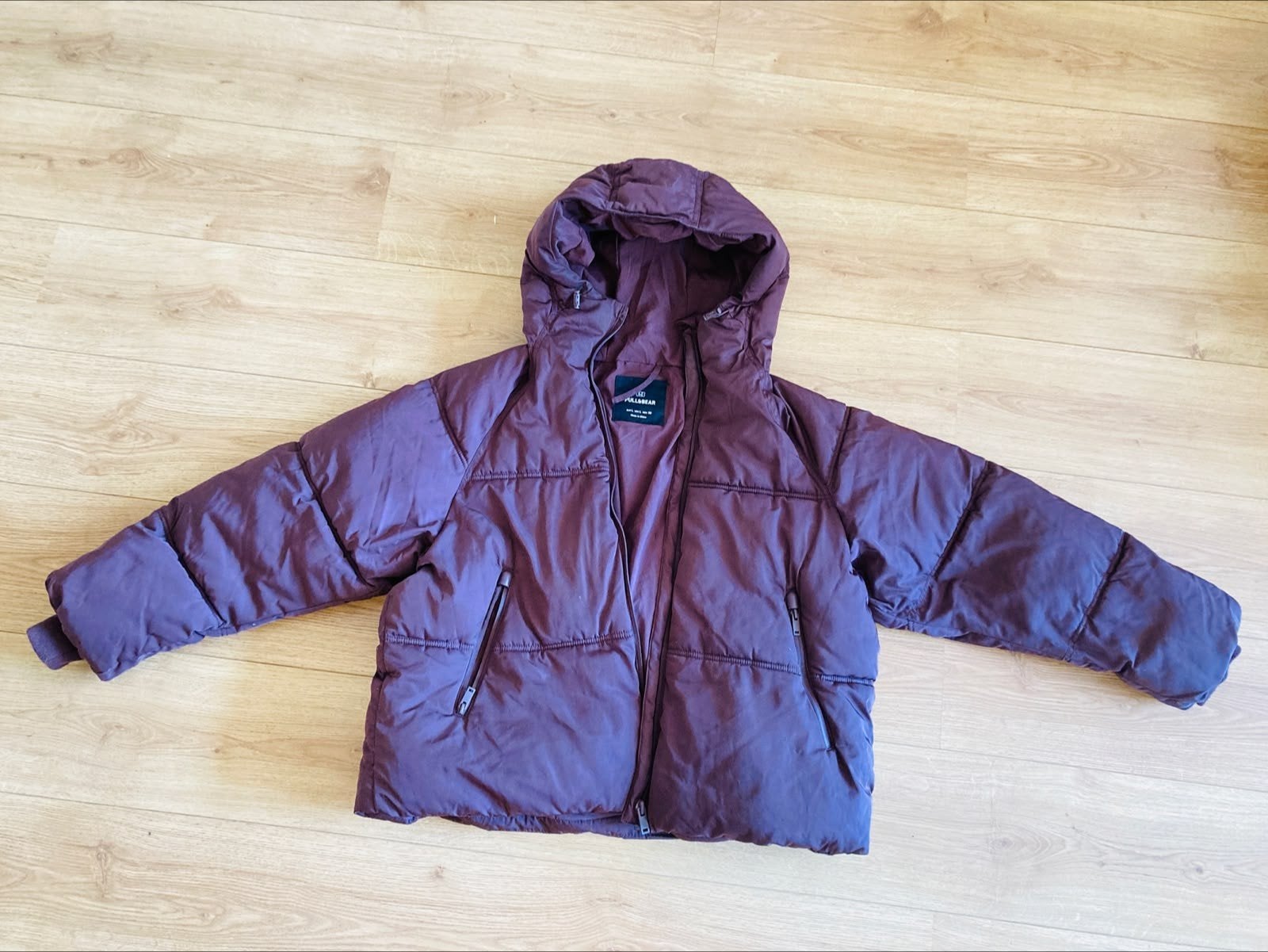 Pull & Bear Puffer Jas Maat L, Paars, Maat 42/44 (L), Ophalen of Verzenden, Zo goed als nieuw
