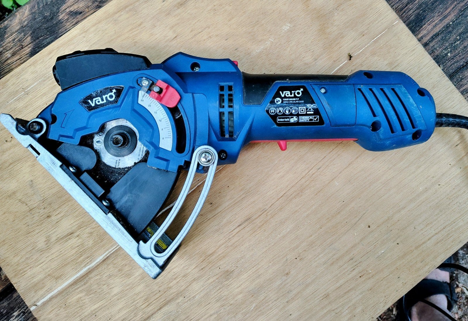 Varo handcirkelzaag 500W, Doe-het-zelf en Verbouw, Ophalen, Gebruikt, Minder dan 700 watt, Overige typen