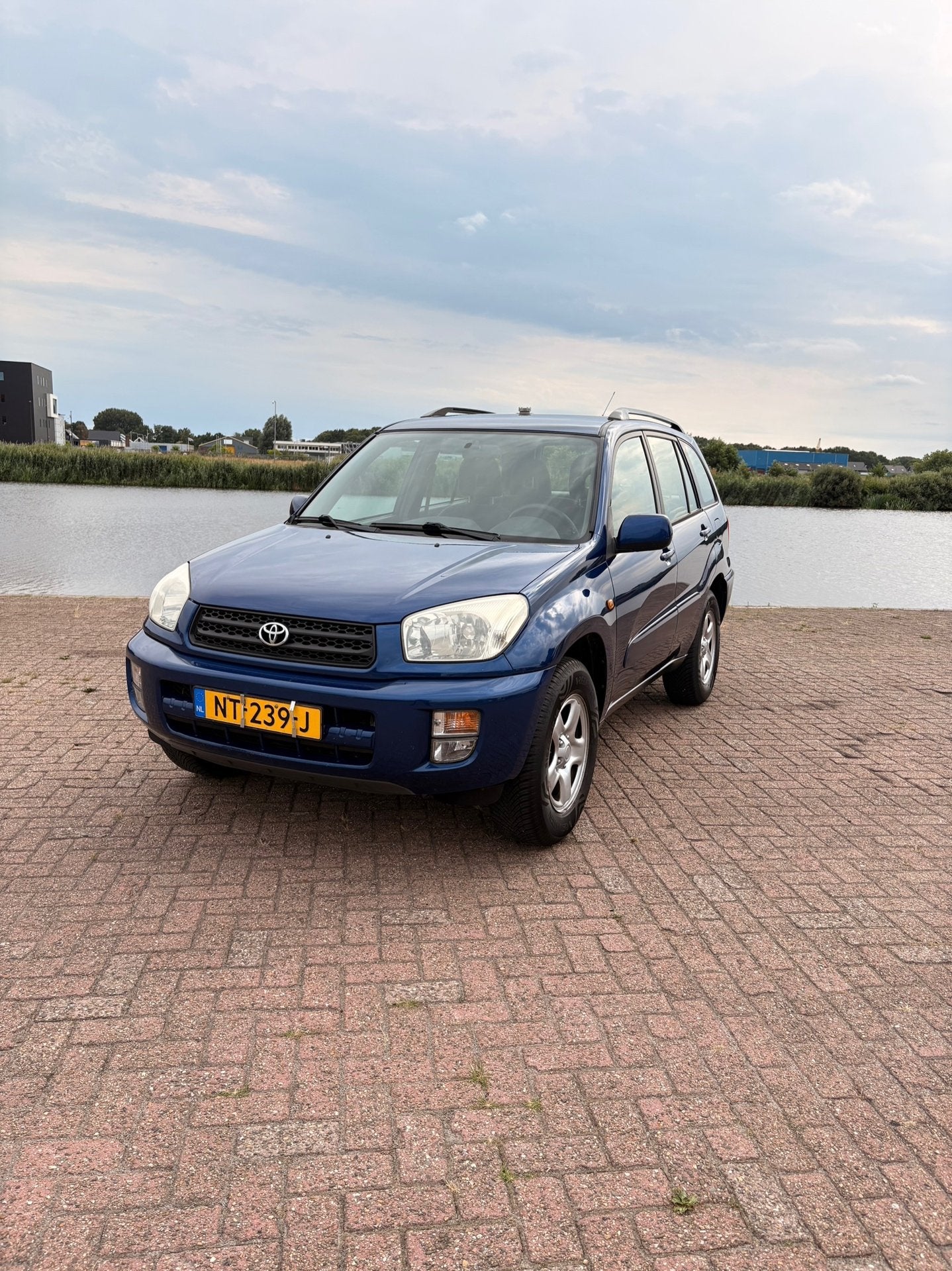 Toyota RAV4 1.8-16V VVT-i Luna | Trekhaak | APK 04-2027, Voorwielaandrijving, Gebruikt, 4 cilinders, Blauw