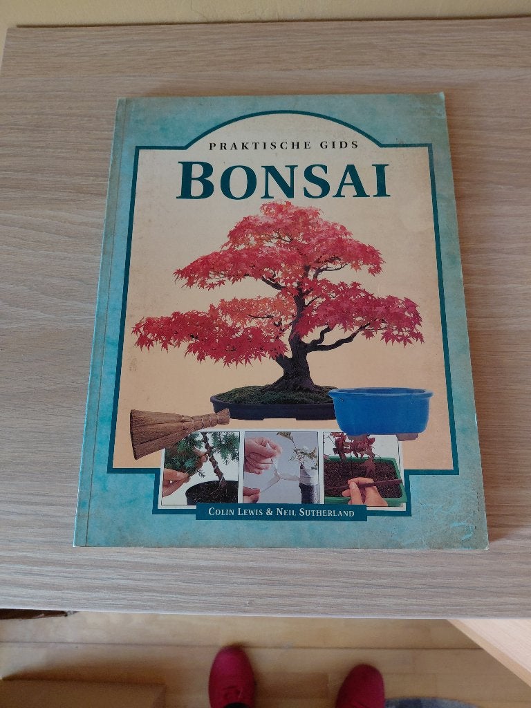 Bonsai boek en bomen / struiken encyclopedie, Boeken, Ophalen of Verzenden, Zo goed als nieuw, Bloemen, Planten en Bomen