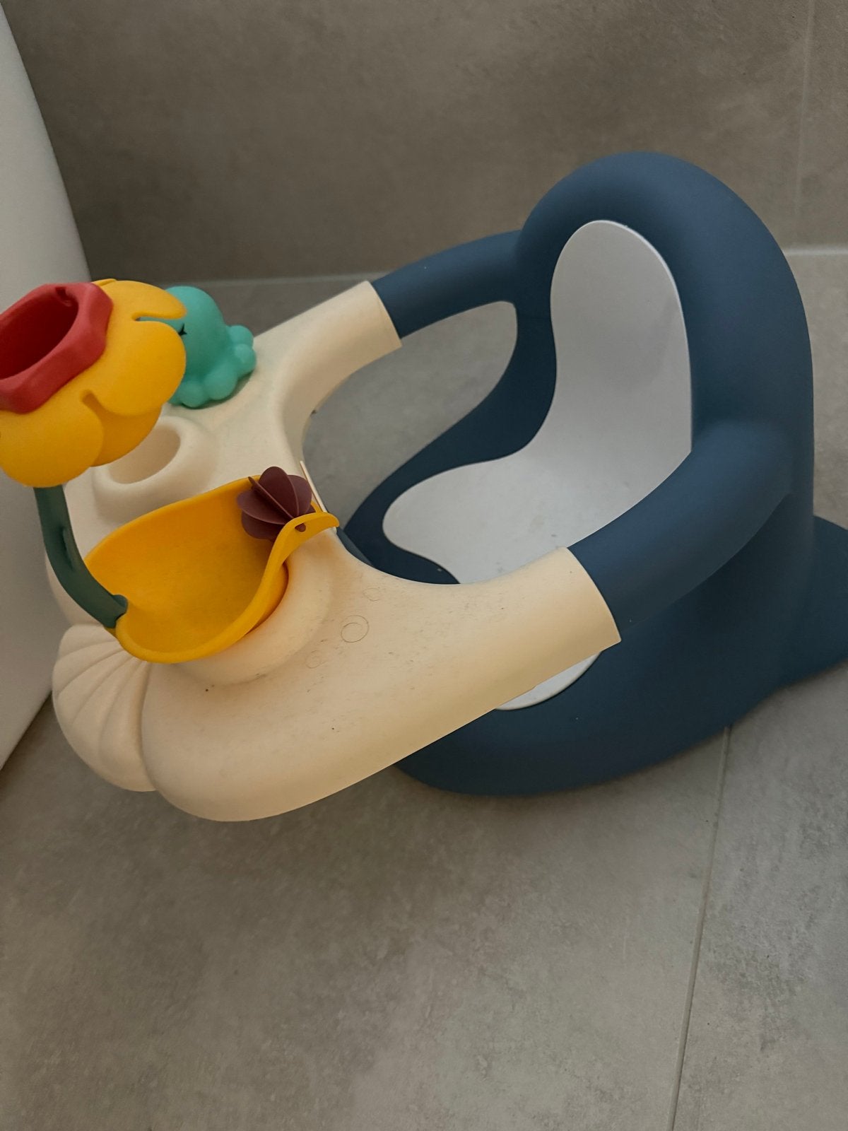Kinderzitje voor onder de douche of in een groot bad, Ophalen, Gebruikt, Badzitje of Badring, Overige merken