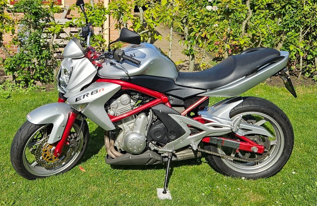 Kawasaki ER-6n, 2 cilinders, Gebruikt, Particulier, Meer dan 35 kW