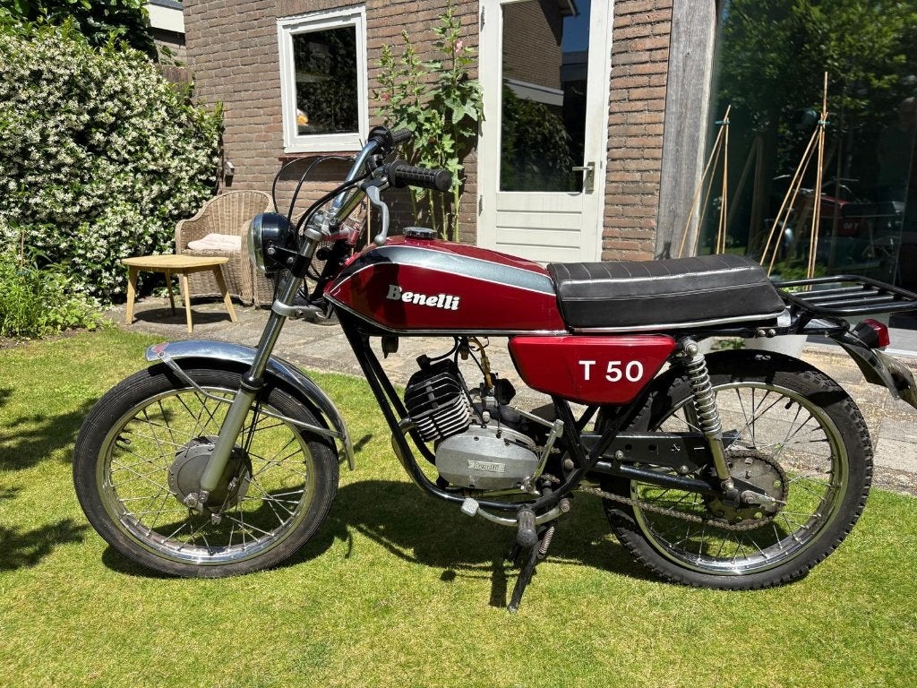 Benelli T50, Fietsen en Brommers, Maximaal 45 km/u, 49 cc, 5 versnellingen, Ophalen