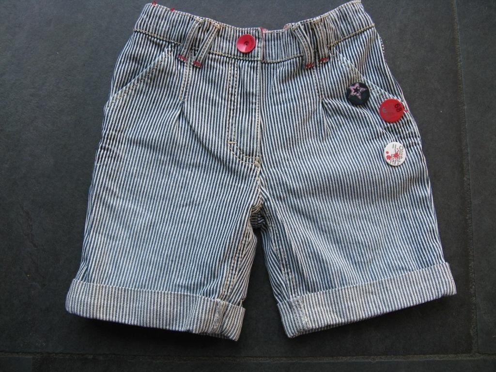 Esprit, korte broek, ZGAN!! mt. 122 (7 years) (0020), Ophalen of Verzenden