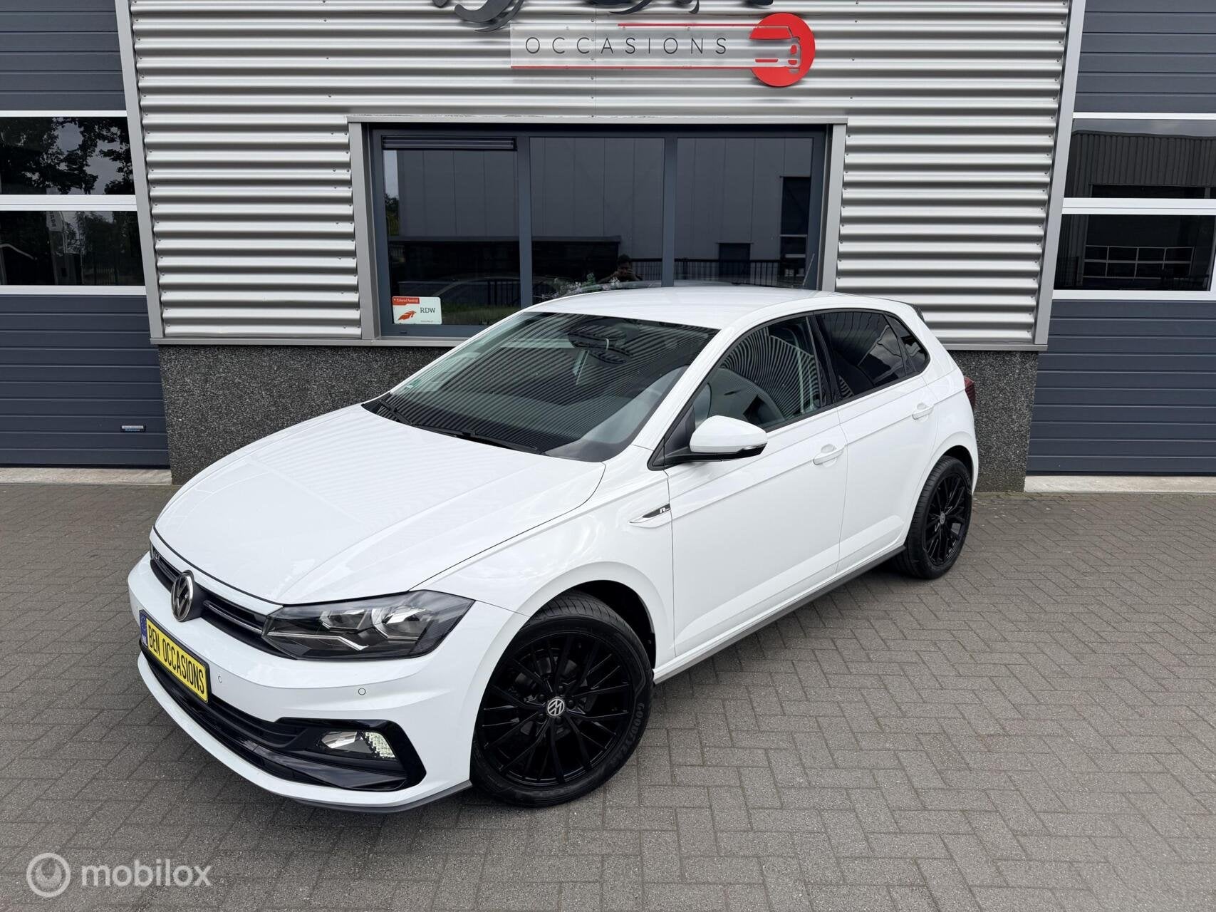 Volkswagen Polo 1.0 TSI Highline R-Line 2e Eig NIEUWSTAAT!, Auto's, Voorwielaandrijving, Dealer onderhouden, 1063 kg, Gebruikt