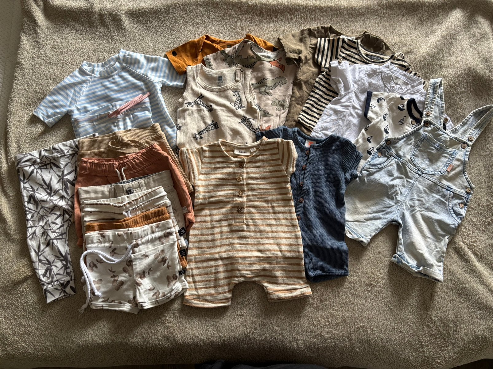 Set babykleding jongen lente zomer 62/68 €20, Ophalen of Verzenden, Zo goed als nieuw