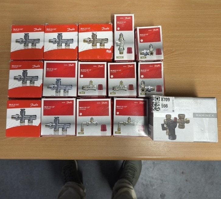15x Danfoss RA-K RA-N radiatorventielen CV partij, Minder dan 30 cm, Cv-ketel of Combi-ketel, Nieuw, Minder dan 60 cm