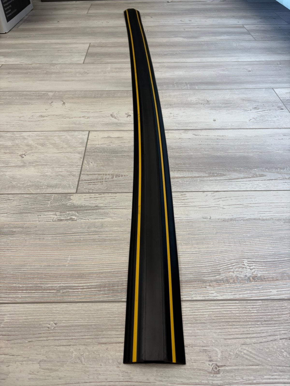 Vloerkabel afwerking kabelbescherming zwart nieuw, Auto diversen, Ophalen of Verzenden