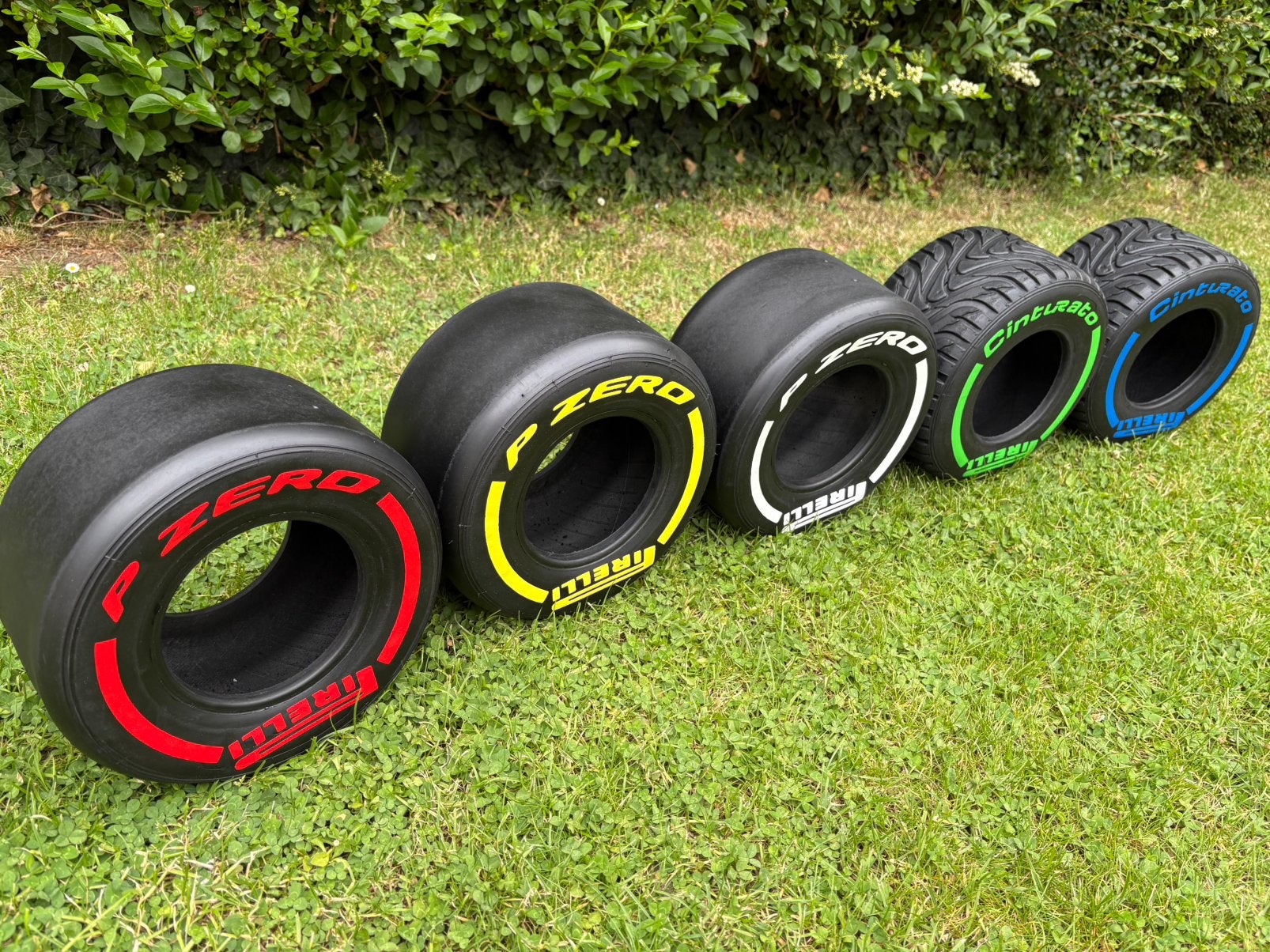 F1-look 5 stuks kartbanden/mancave, simulator, display, Ophalen of Verzenden, Nieuw