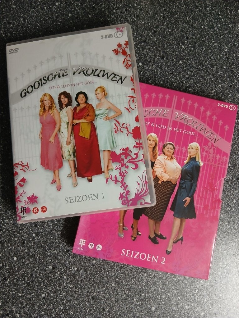 Dvd Gooische Vrouwen - Seizoen 1 en 2, Vanaf 12 jaar, Ophalen of Verzenden, Gebruikt, Komedie