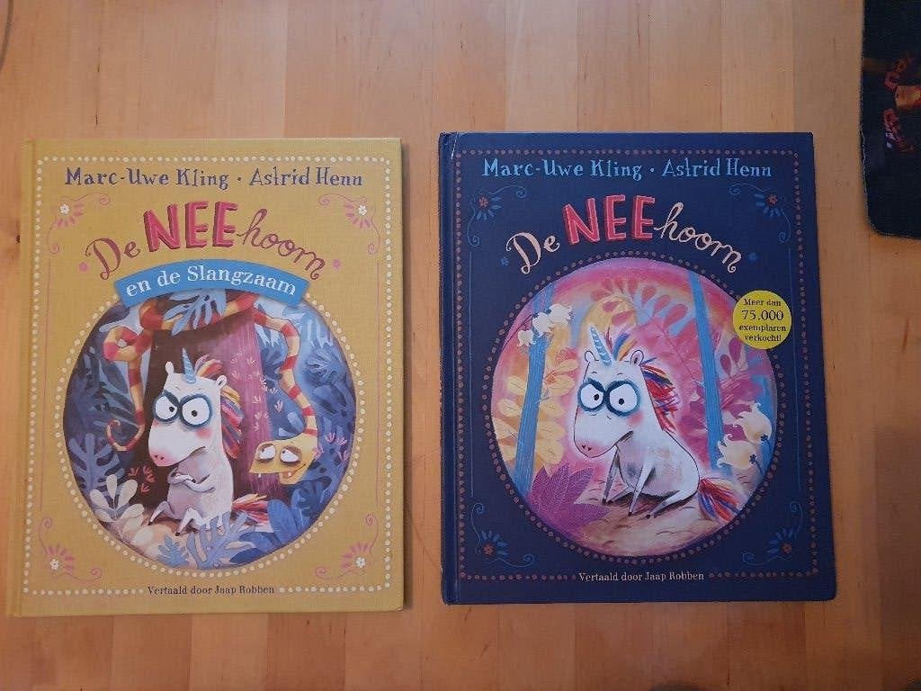 2 x  DE  NEEHOORN   van Marc - Uwe Kling  , Ophalen of Verzenden, Zo goed als nieuw, Fictie algemeen