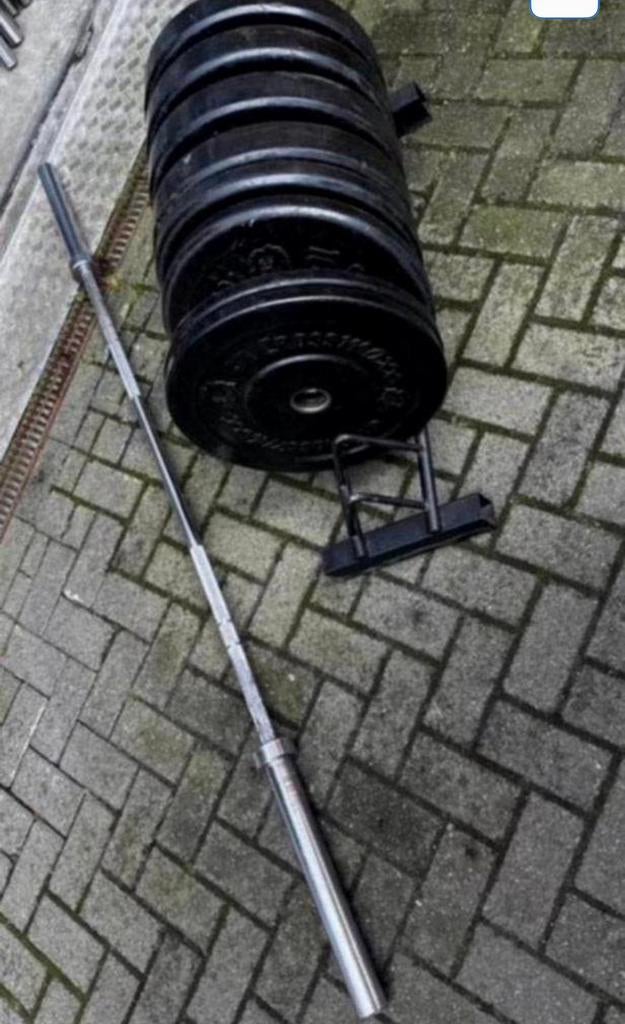 110kg Crossmaxx Bumperplates, Barbell 220cm , Opbergrek, Ophalen, Gebruikt, Halterschijven