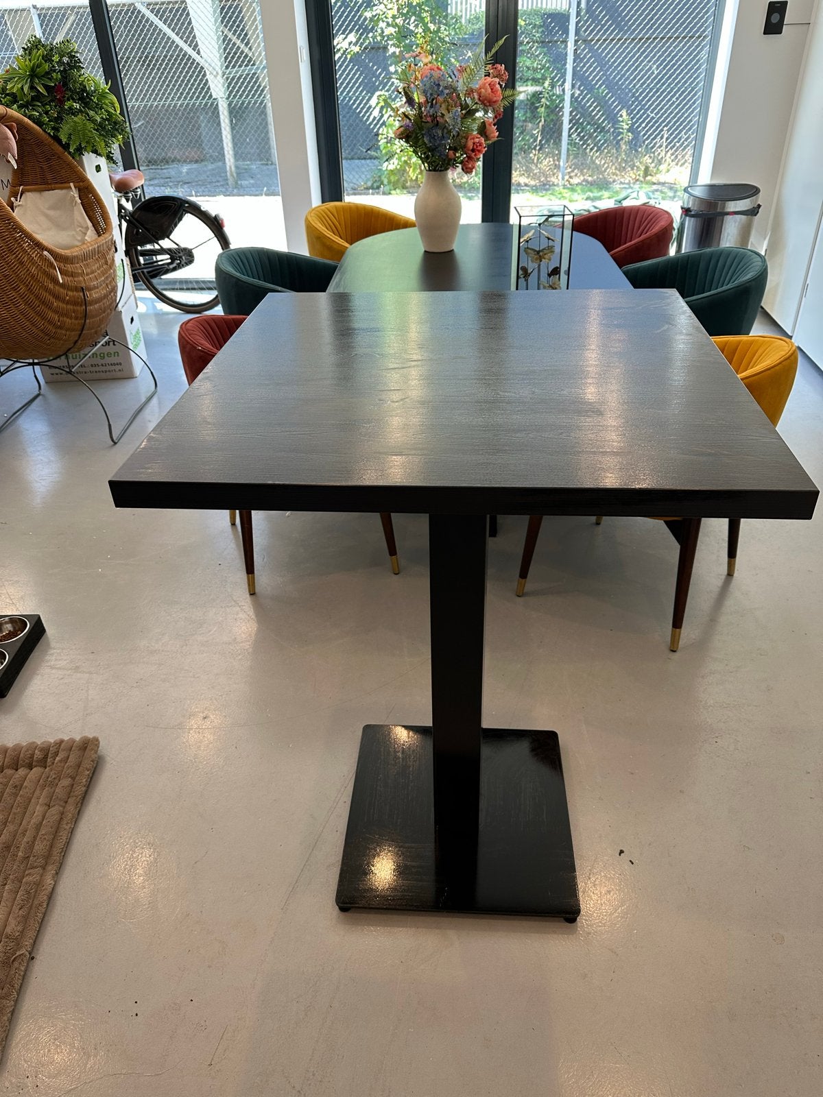 Zwarte vierkante tafel 80x80 cm, hoogte 108 cm, Huis en Inrichting, Ophalen, Gebruikt, 100 tot 150 cm, Vierkant