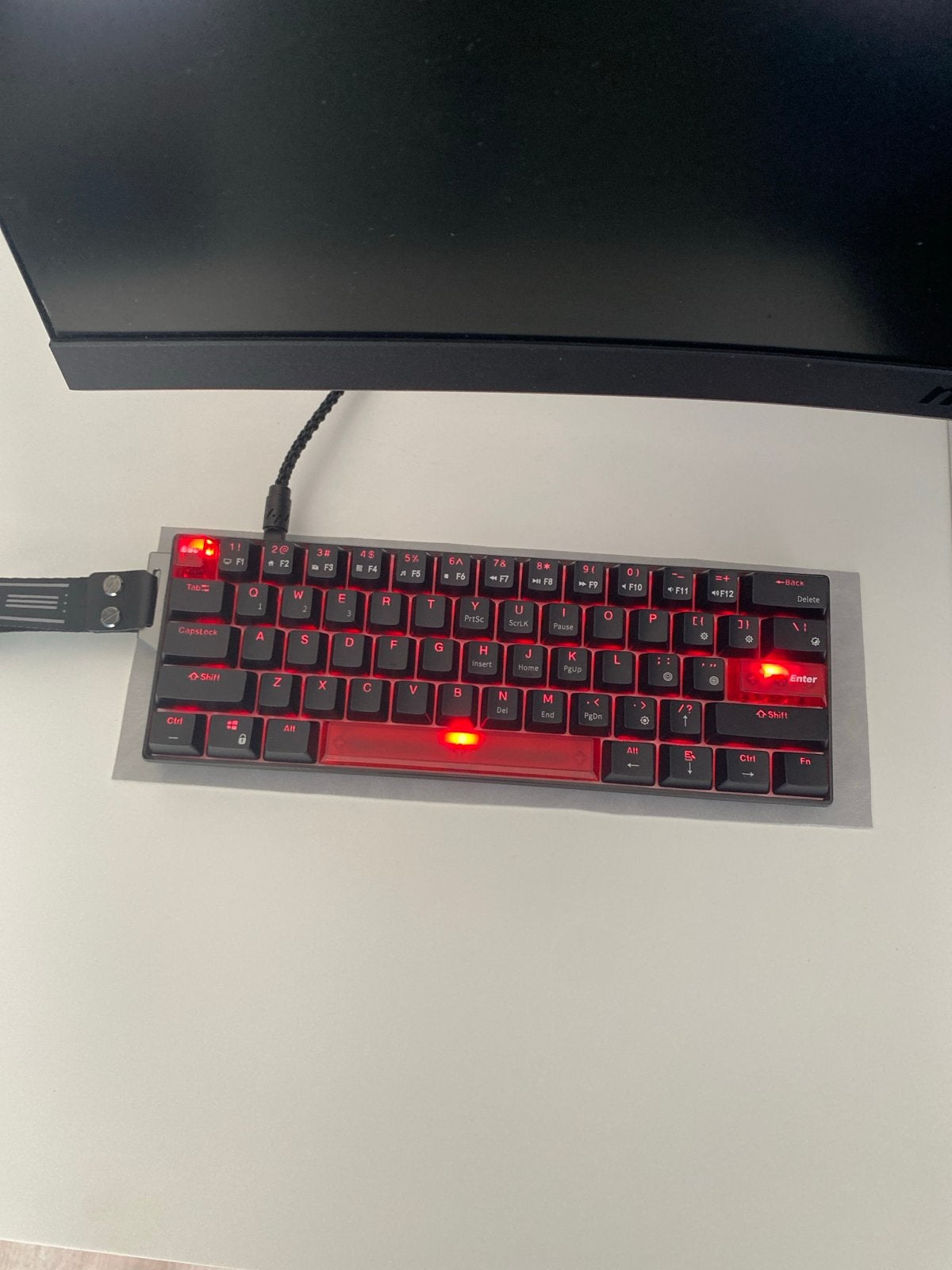 Rk61 met custom keyboard strip en custom keycaps, Computers en Software, Gaming toetsenbord, Refurbished, Ophalen of Verzenden