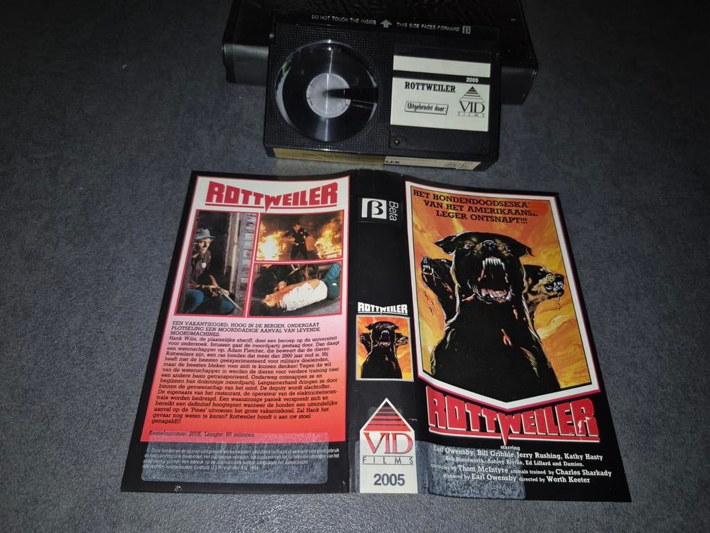 Rottweiler op betamax! Horrorfilm op Vidfilms., Vanaf 16 jaar, Ophalen of Verzenden, Zo goed als nieuw, Horror