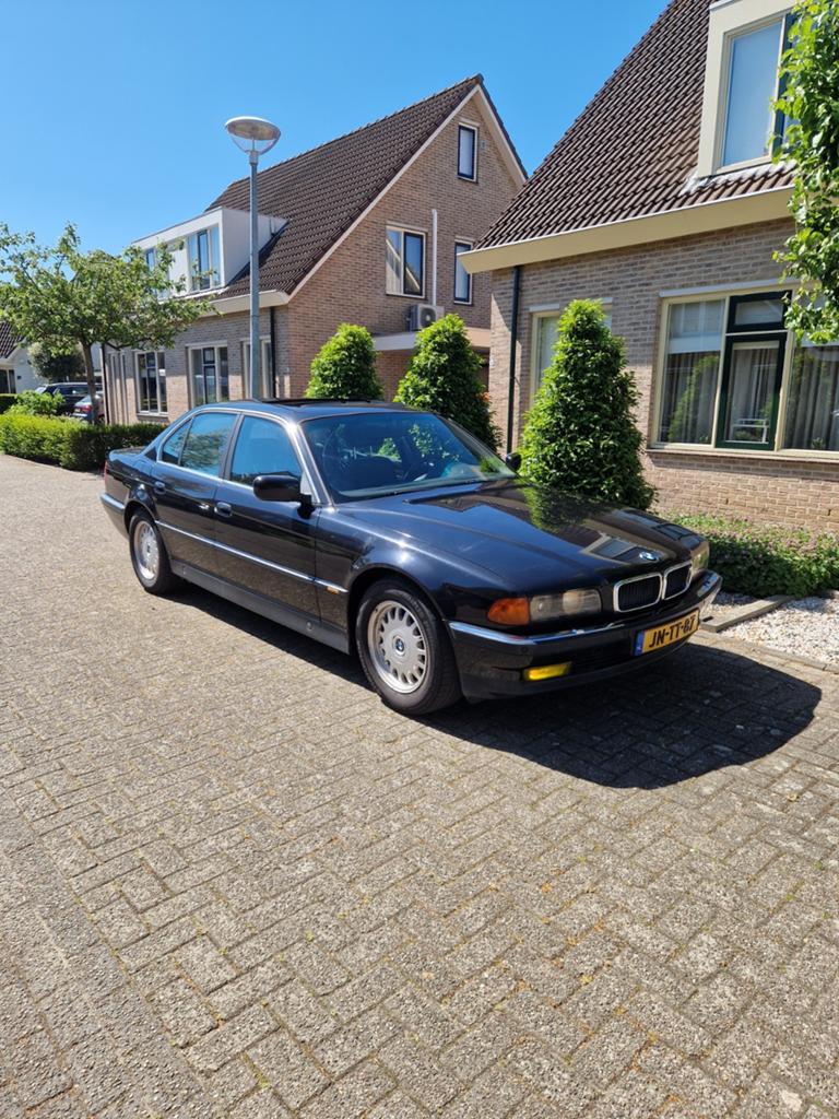 BMW 7-Serie 3.0 I 730 V8 AUT E2 1994 Zwart, Automaat, Achterwielaandrijving, Zwart, Particulier
