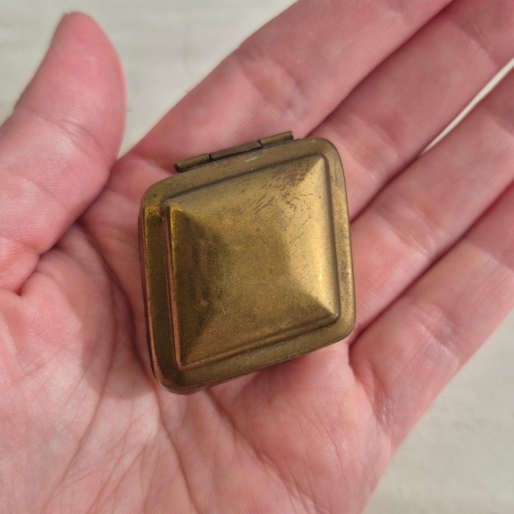 Vintage metalen pillendoosje, Ophalen of Verzenden