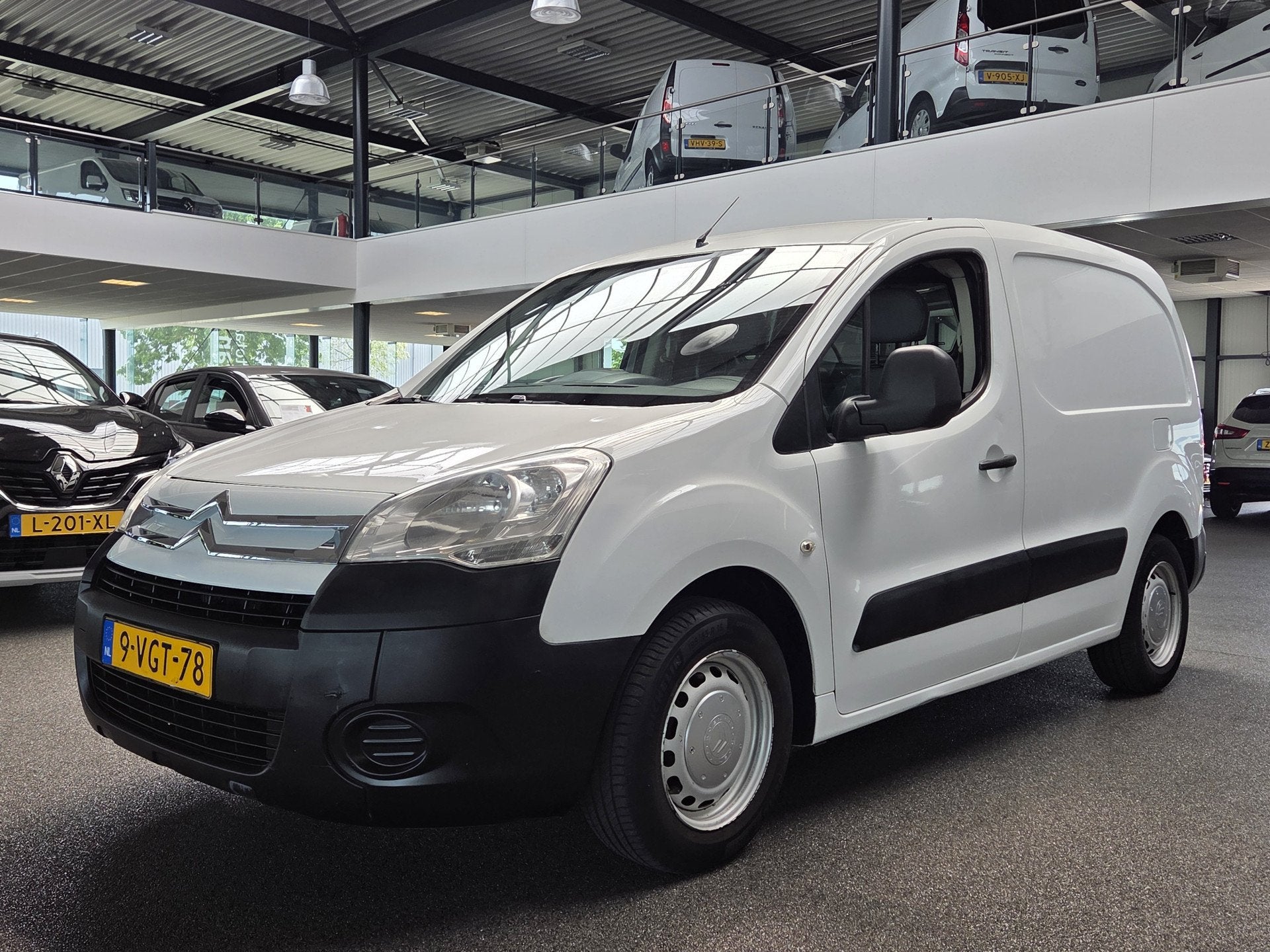 Citroën Berlingo 1.6 HDI 500 Comfort (bj 2010), Auto's, Gebruikt, 4 cilinders, Citroën, Wit