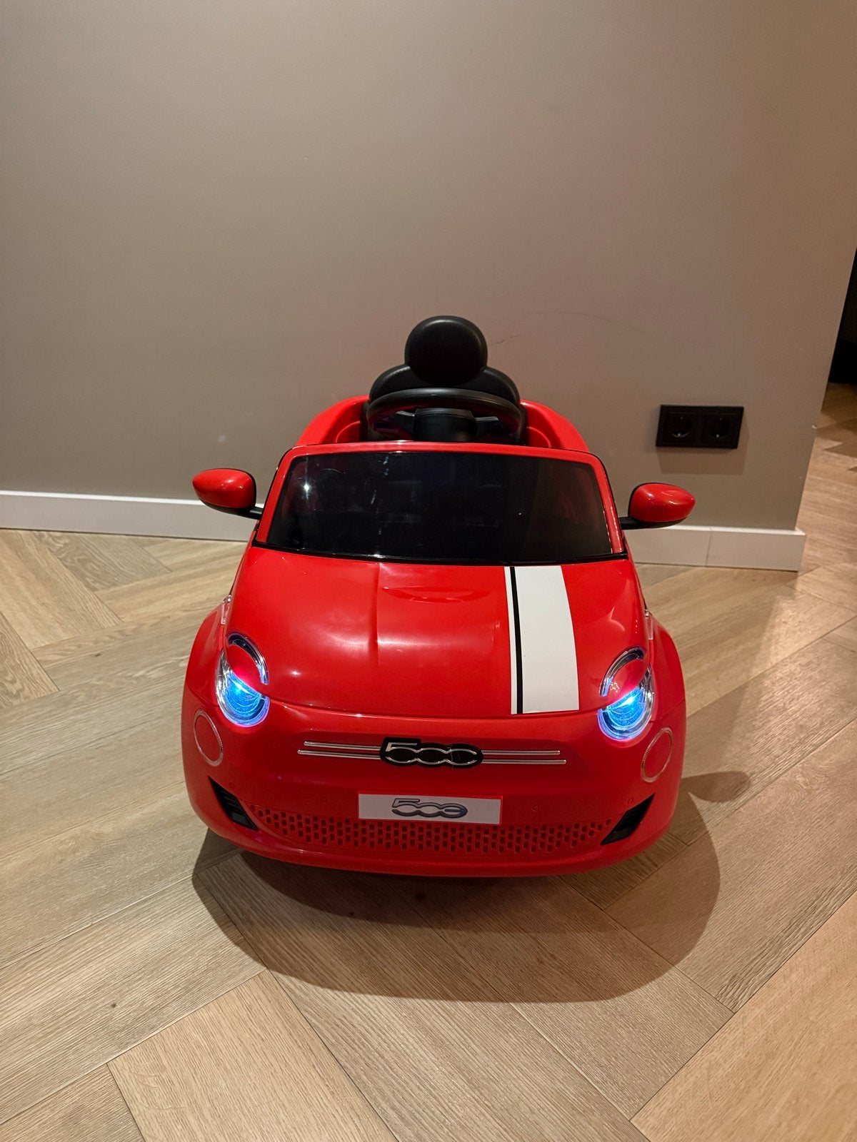 Fiat 500e elektrische kinderauto met afstandsbediening, Ophalen of Verzenden, Zo goed als nieuw