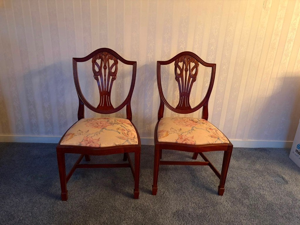 Mooie antieke engelse stijl eettafel stoelen - 6 stuks, Ophalen