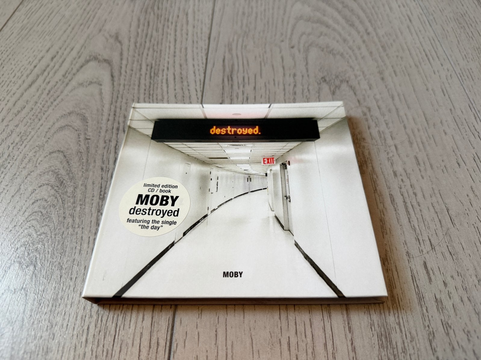 Moby - Destroyed (Limited Edition CD), Ophalen, Digipak, Zo goed als nieuw, Elektronisch