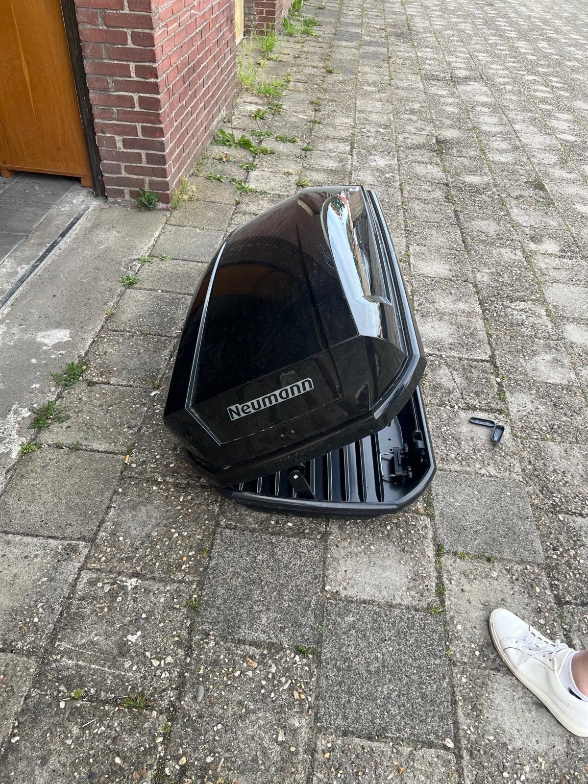 Neumann Adventure 130 Dakkoffer - Zwart, Ophalen, Zo goed als nieuw