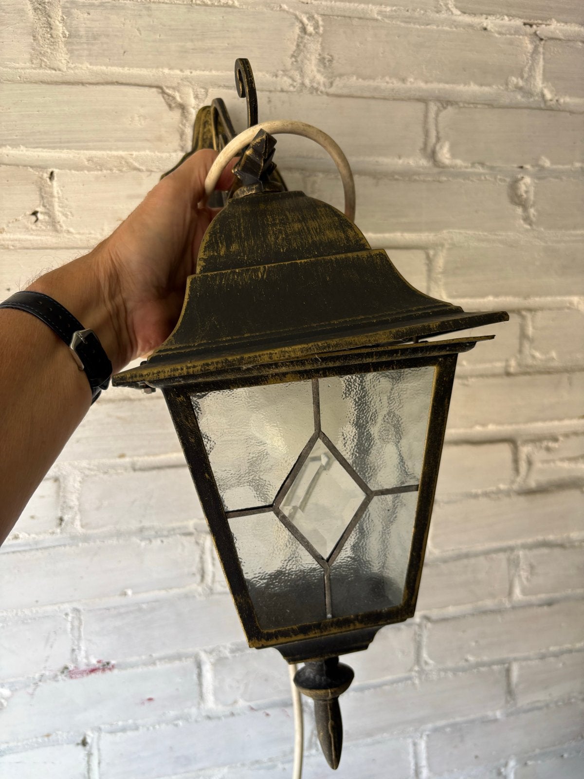 Zo goed als nieuwe buitenlamp met glas in lood ruitjes, Metaal, Overige merken, Gebruikt, Zwart
