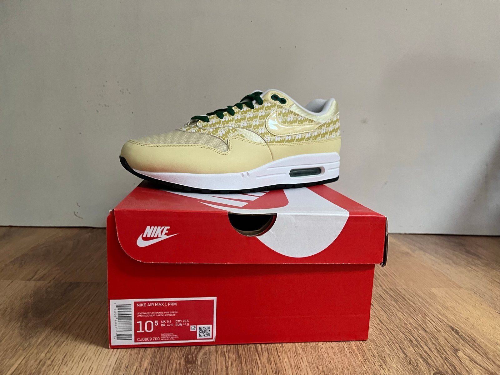 Nike Air Max 1 Lemonade - Maat 44.5 - DS, Ophalen of Verzenden, Nieuw, Geel, Sneakers of Gympen