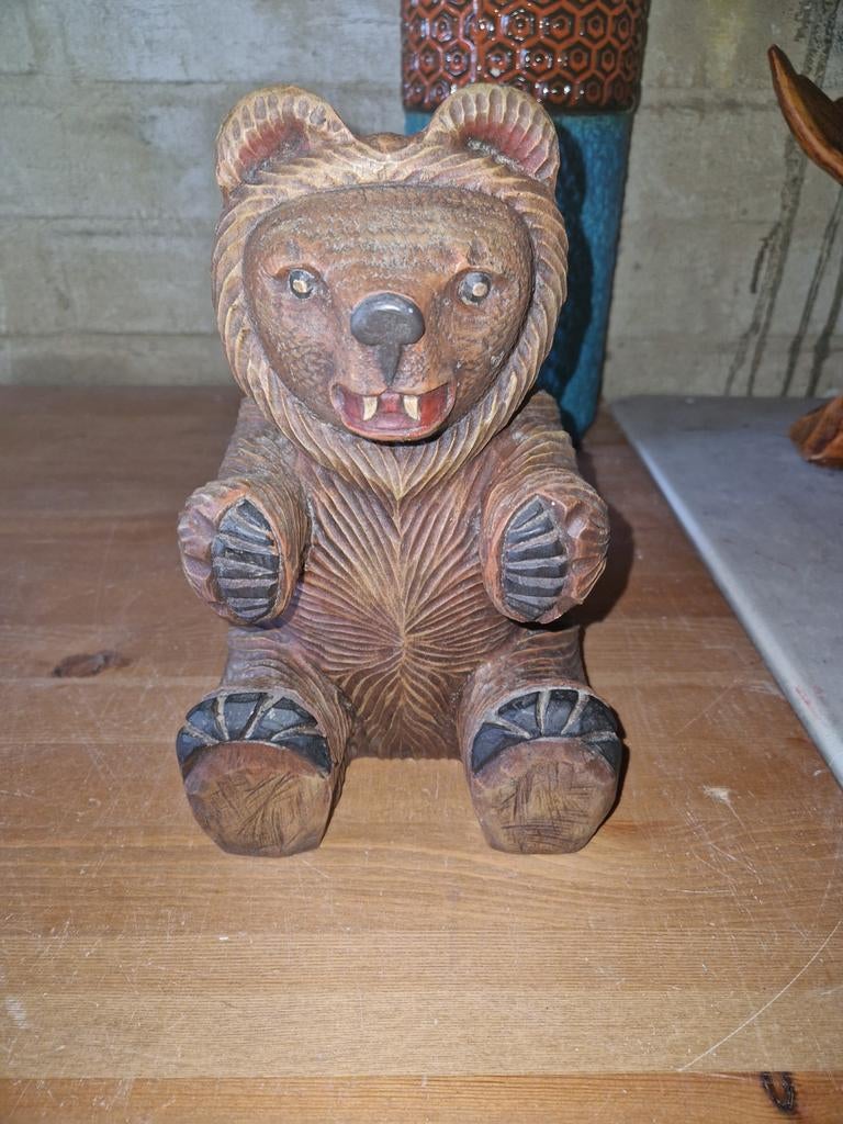 Handgesneden houten beer - Uniek decoratiestuk, Minder dan 20 cm, Ophalen of Verzenden, Beeld, Hout