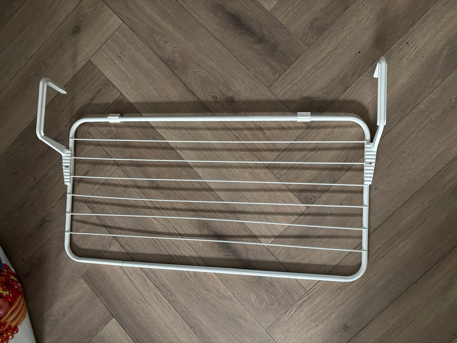 Compact wit wasrek voor balkon of radiator - 74 cm, Tuin en Terras, Droogmolens en Wasrekken, Ophalen of Verzenden, Zo goed als nieuw