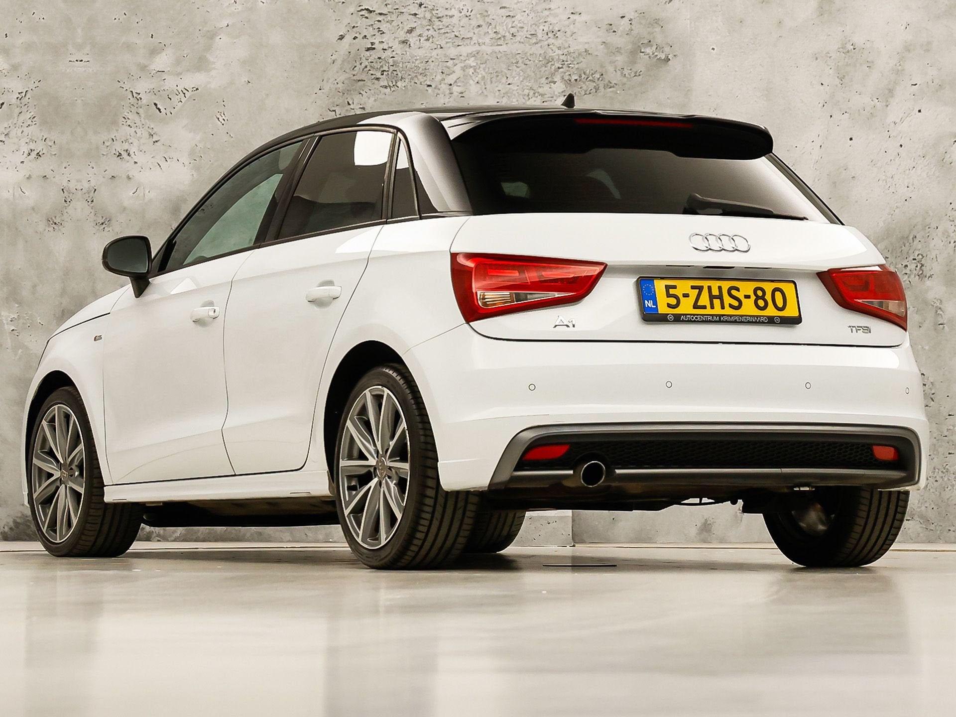 Audi A1 Sportback 1.2 TFSI S-Line Sport (NAVIGATIE, 5 DEURS,, Auto's, Voorwielaandrijving, Zwart, 4 cilinders, Wit