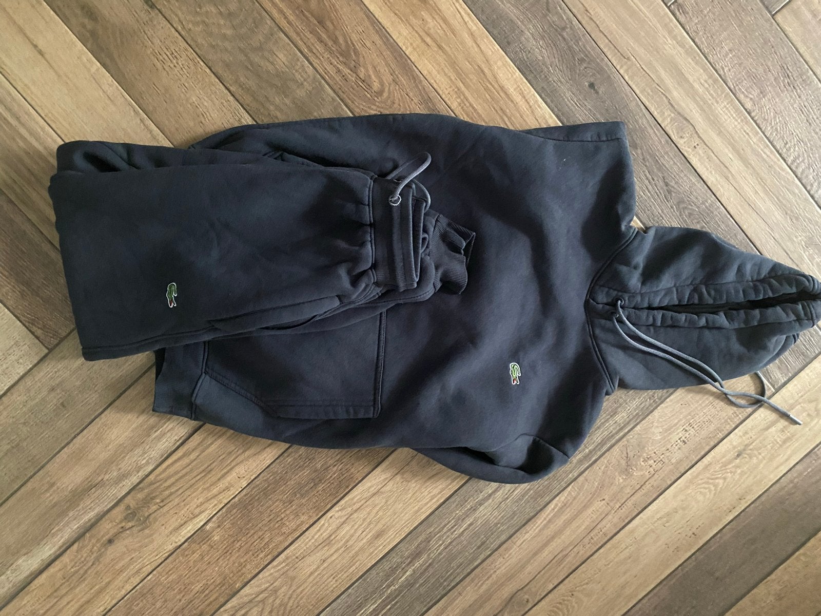 Lacoste Sport Trainingspak - Donkerblauw Maat M, Kleding | Heren, Ophalen of Verzenden, Gedragen