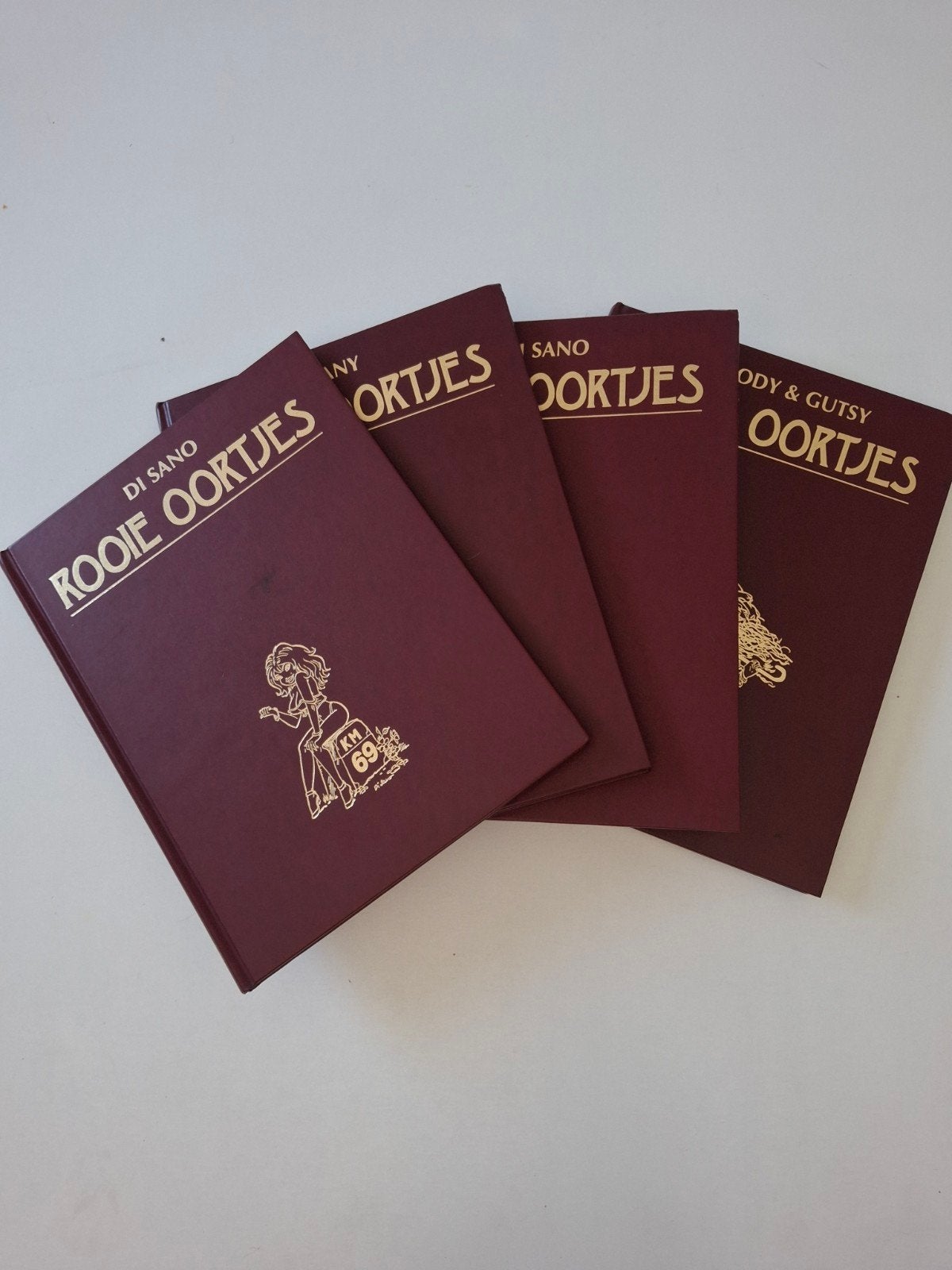 Serie Rooie oortjes hardcover, Boeken, Meerdere stripboeken, Ophalen of Verzenden, Zo goed als nieuw