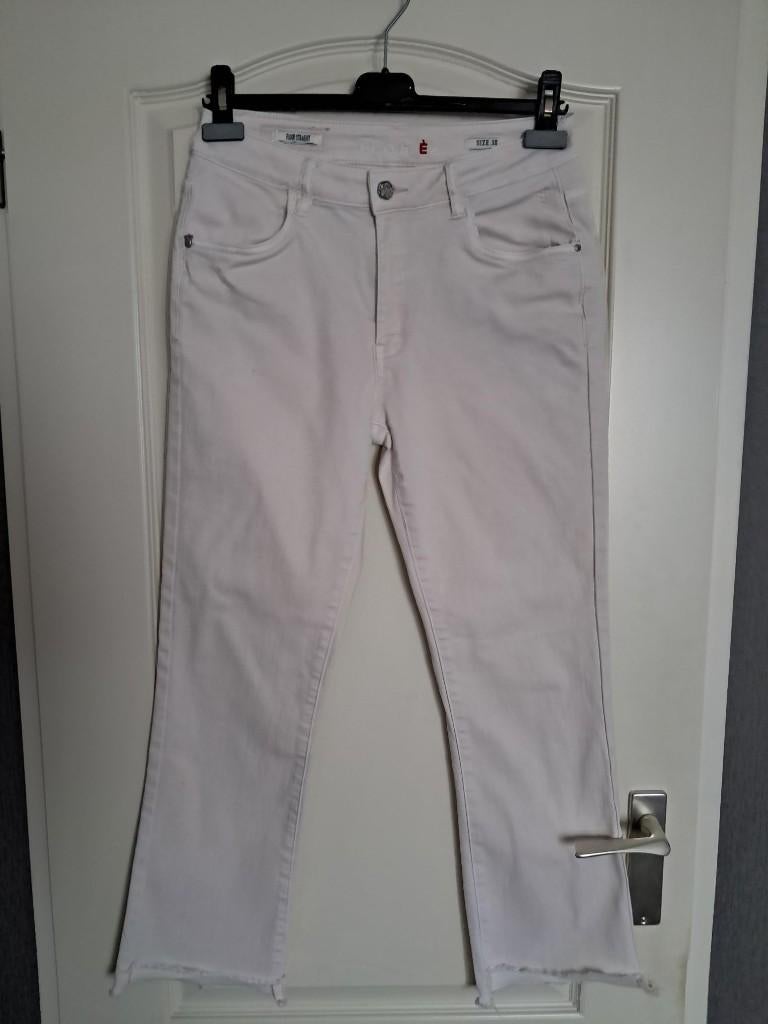Broek Florez Model Floor Straight Kleur : Creme maat : 30, Wit, Ophalen of Verzenden, Zo goed als nieuw, W30 - W32 (confectie 38/40)