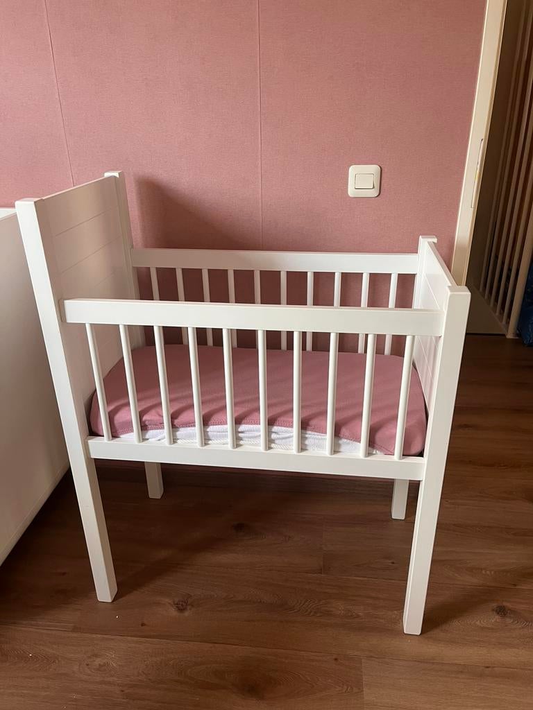 Kidsmill wieg Noa wit, Ophalen, Zo goed als nieuw, Ledikant