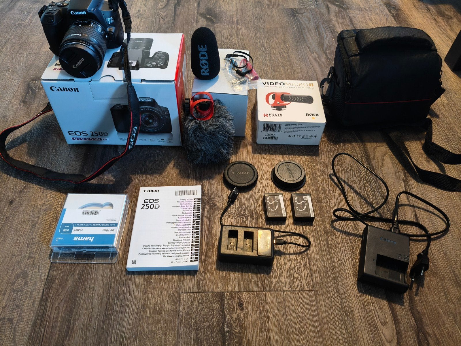 Canon eos 250d ef-s 18-55 is stm met toebehoren, Spiegelreflex, Canon, Ophalen of Verzenden, Zo goed als nieuw