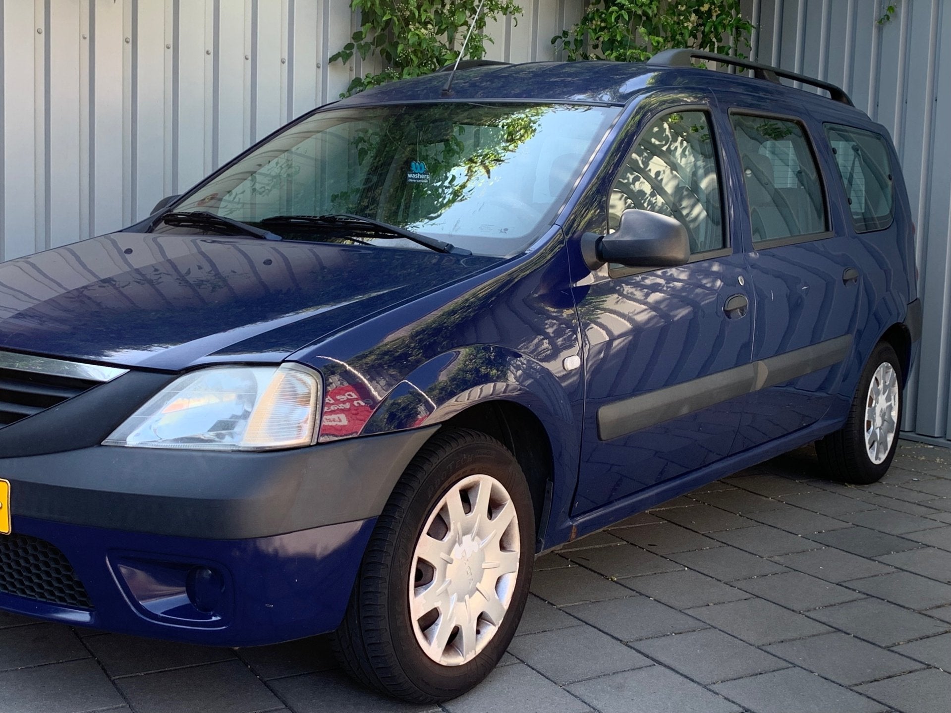 Dacia Logan MCV 1.6 Ambiance|7 Persoons|, Auto's, Stof, Gebruikt, Zwart, 4 cilinders