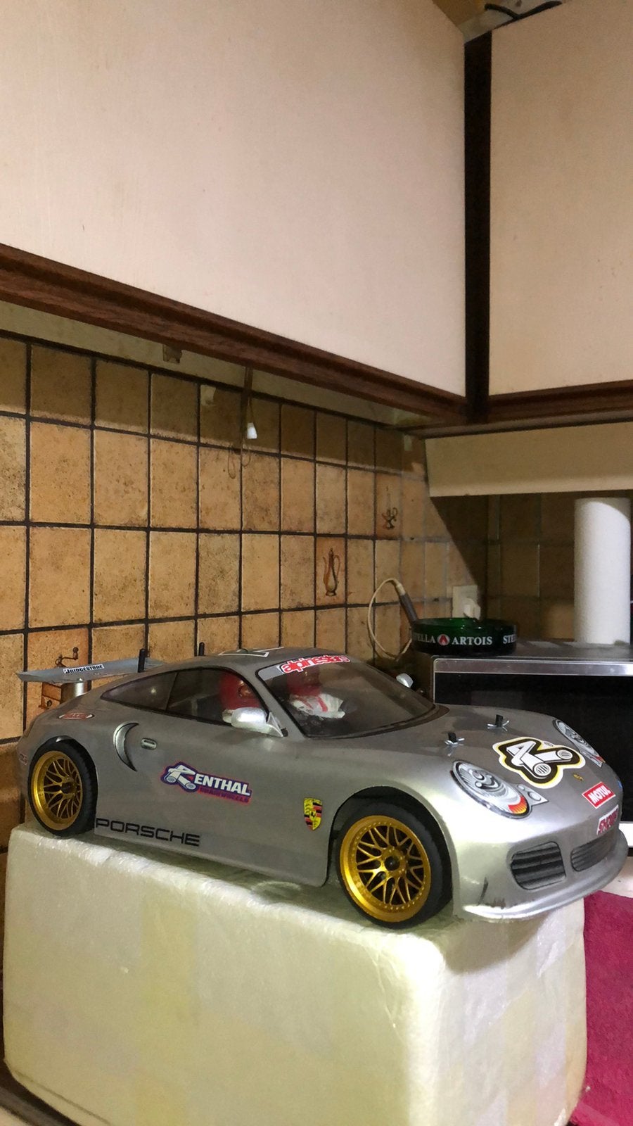 RC PORSCHE ACADEMY 1/10 ZGAN 4WD, Hobby en Vrije tijd, Modelbouw | Radiografisch | Auto's, Elektro, Ophalen of Verzenden, Zo goed als nieuw