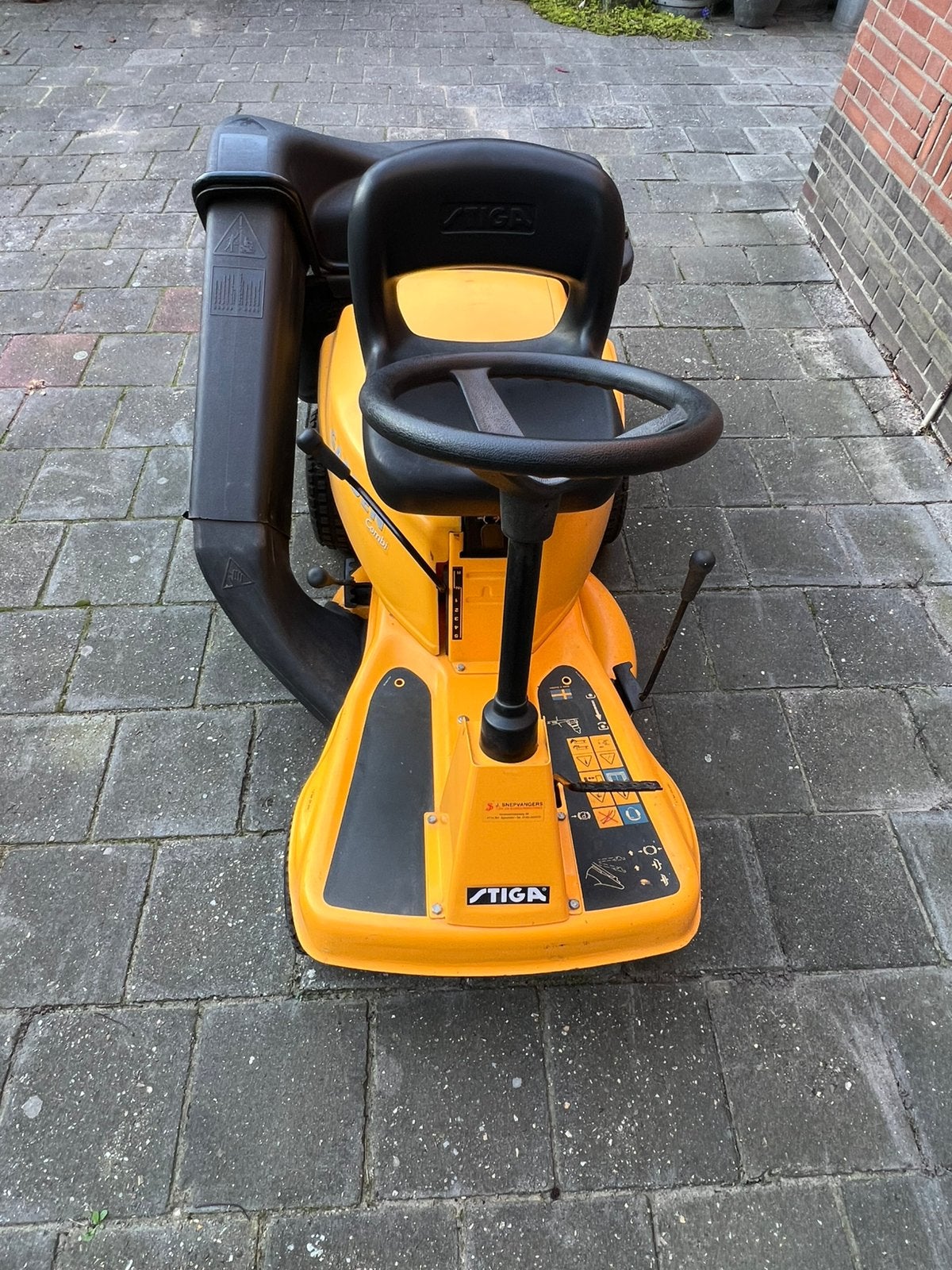 Foto 7 van Zitmaaier Stiga Garden Combi
