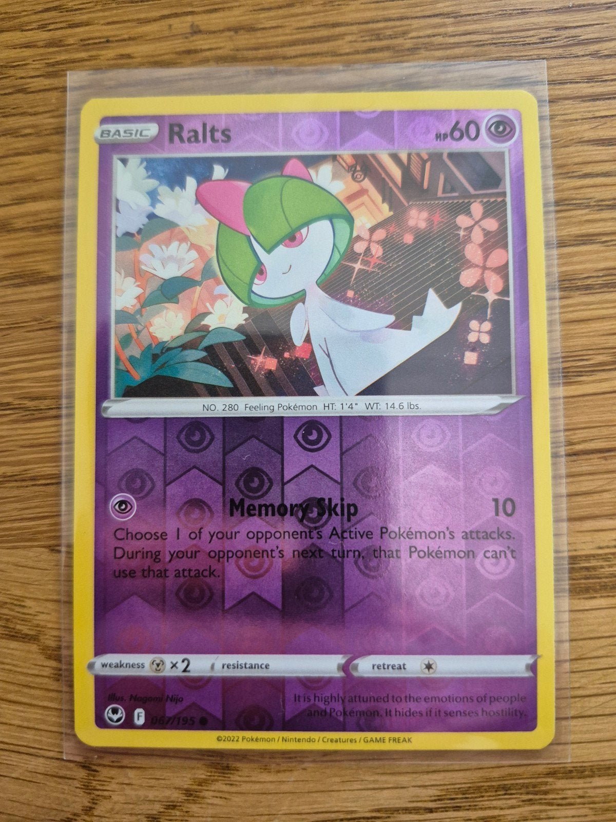 Ralts 067/196 Reverse Holo, Ophalen of Verzenden, Zo goed als nieuw, Losse kaart, Foil