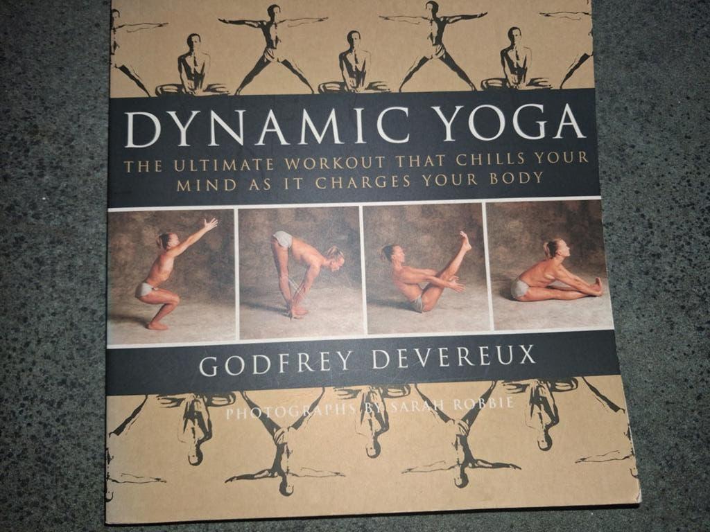 Dynamic yoga., Sport en Fitness, Yoga en Pilates, Ophalen of Verzenden, Zo goed als nieuw, Overig