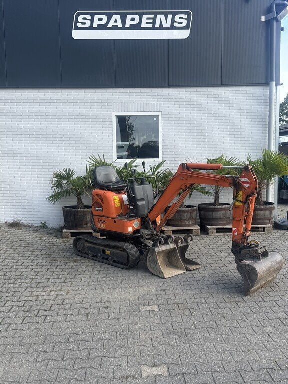 Hitachi 1 tons minigraver, Graafmachine