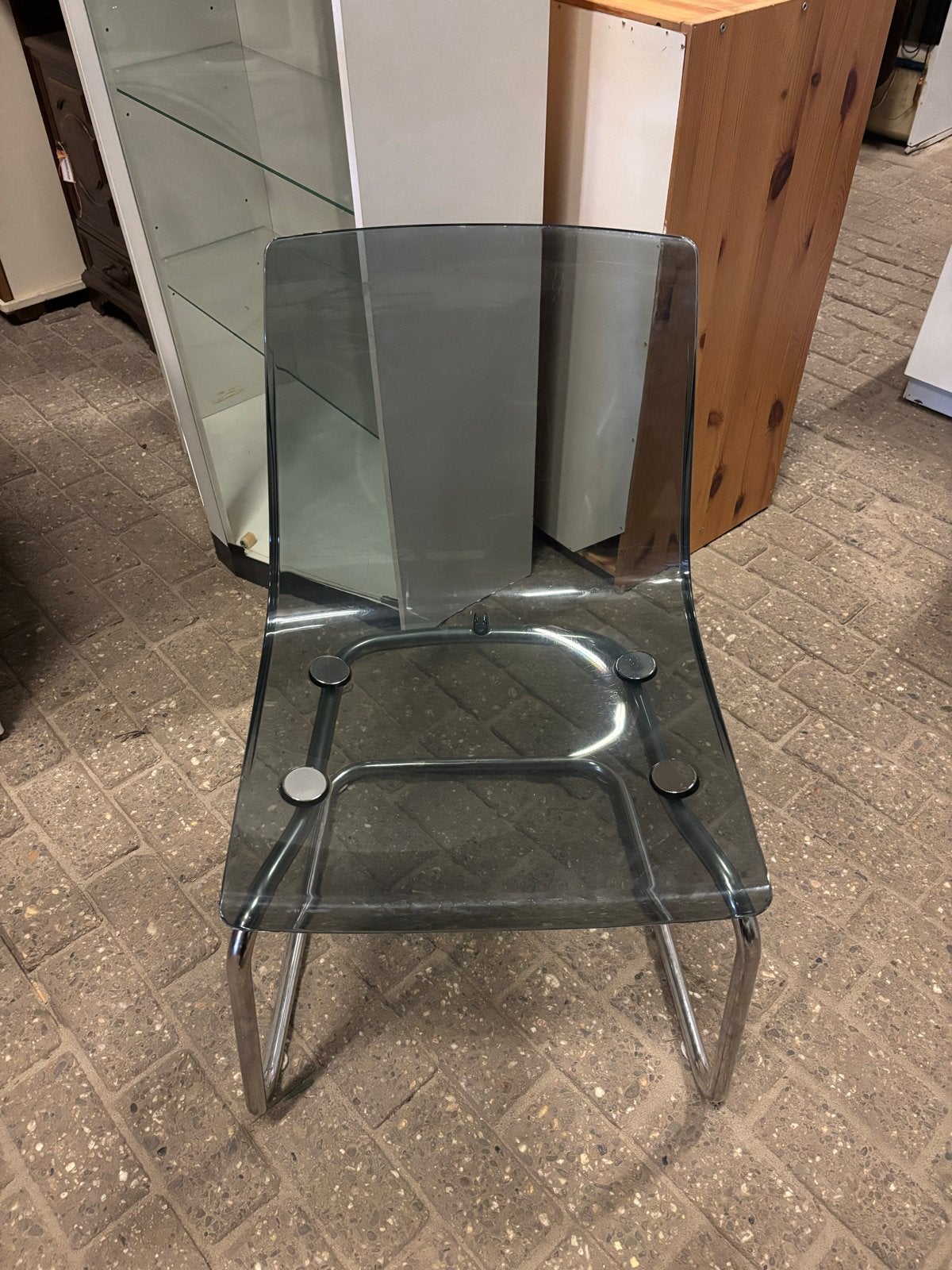 IKEA stoel - Transparant grijs met chromen onderstel, Huis en Inrichting, Kunststof, Gebruikt, Ophalen of Verzenden, Nvt