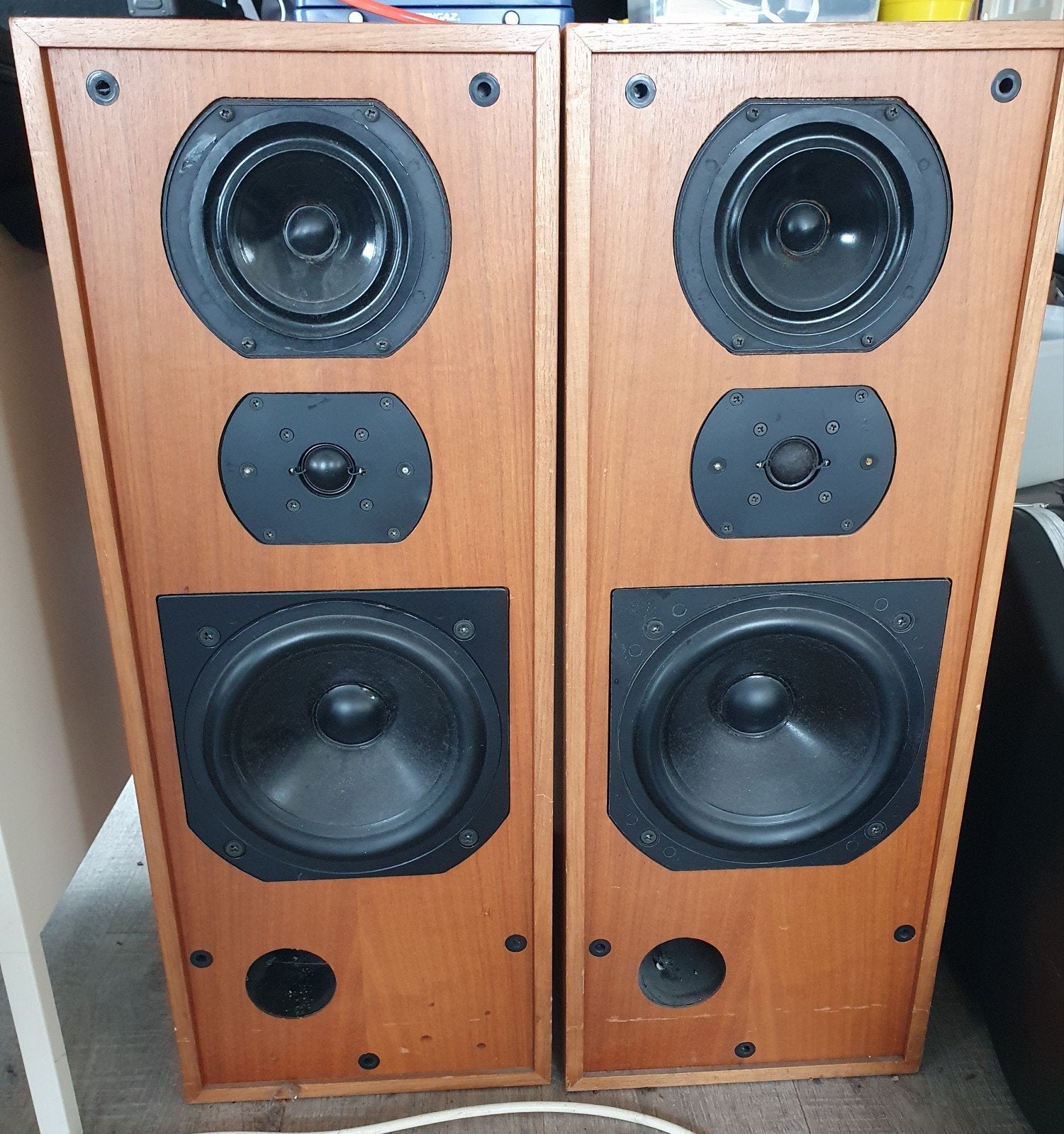 B&W DM2 Series II, spelend maar 1 tweeter zacht, Audio, Tv en Foto, Luidsprekers, Ophalen, Gebruikt, Minder dan 60 watt, Bowers & Wilkins (B&W)