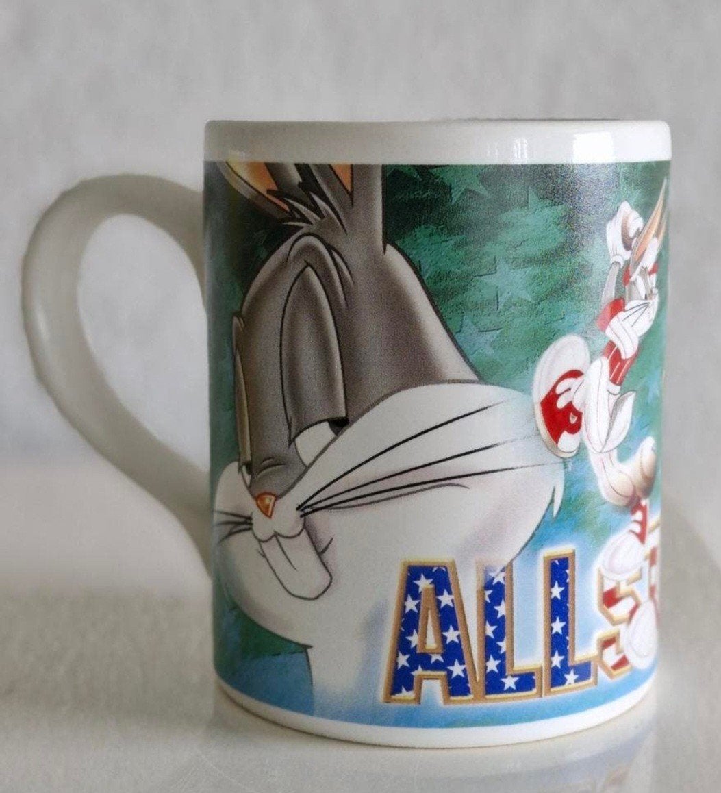 Vintage Bugs Bunny Baseball Beker - Staffordshire Engeland, Ophalen of Verzenden, Zo goed als nieuw, Overige stijlen, Kop(pen) en/of Schotel(s)
