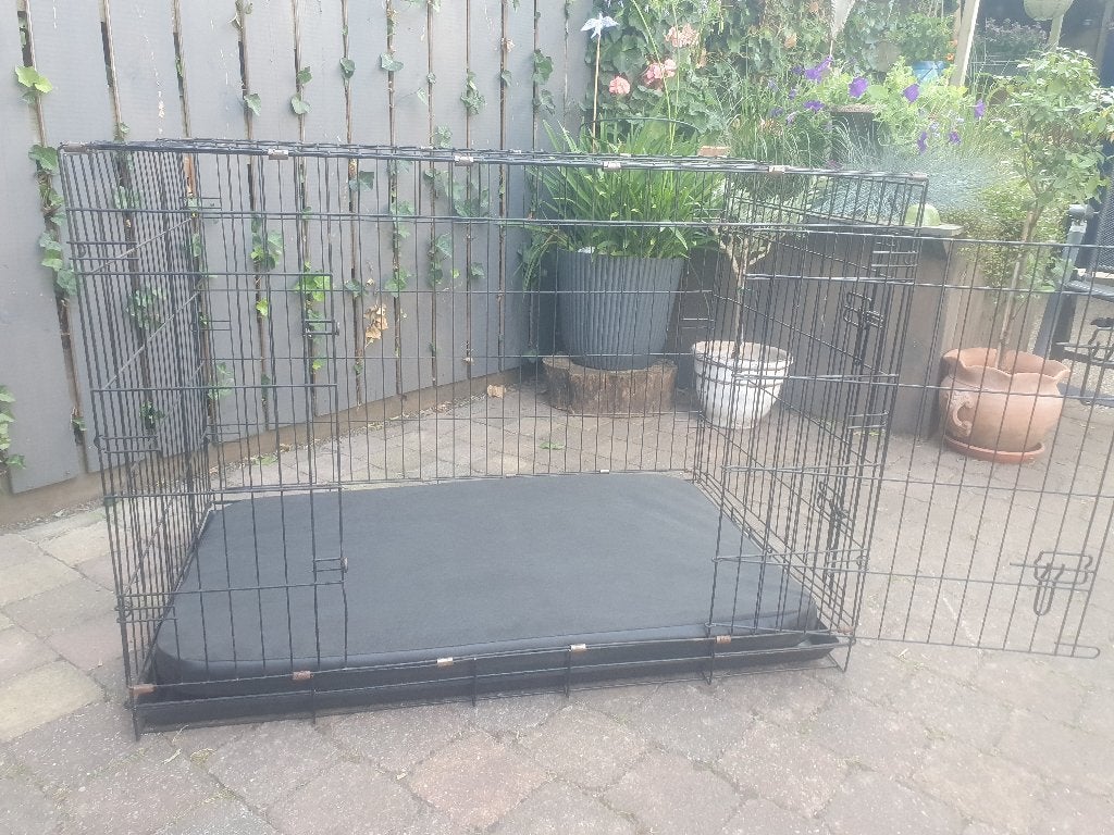 Stevige XL Hondenbench met Hundos kussen., Ophalen, Gebruikt