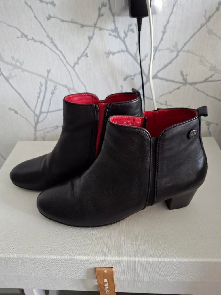ENKELLAARSJES MT 41, Kleding | Dames, Schoenen, Ophalen of Verzenden, Zo goed als nieuw, Zwart