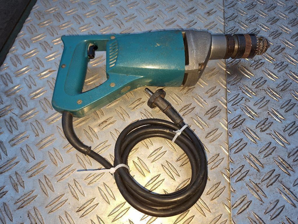 boormachine Makita en Bosch, Variabele snelheid, Ophalen, Boormachine, Gebruikt