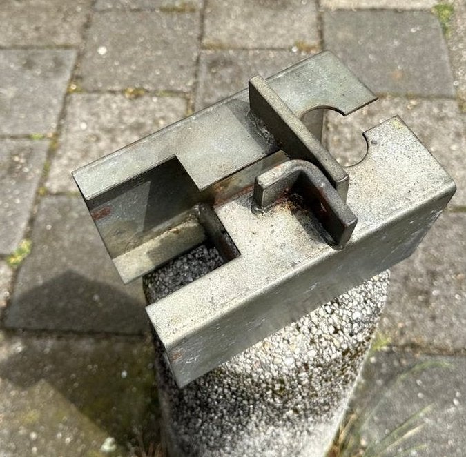 Dissel slot voor caravan of aanhang wagen dissel, Ophalen of Verzenden, Gebruikt, Minder dan 70 cm, Bankschroef