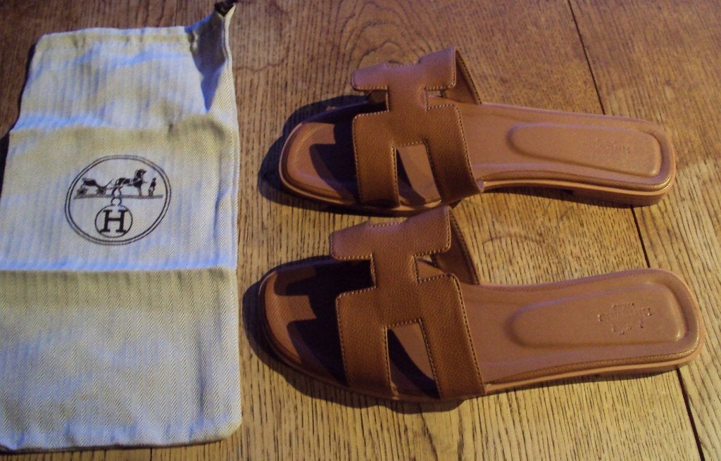 Nieuw Hermes dames slippers mt. 39, Kleding | Dames, Slippers, Bruin, Nieuw, Ophalen of Verzenden